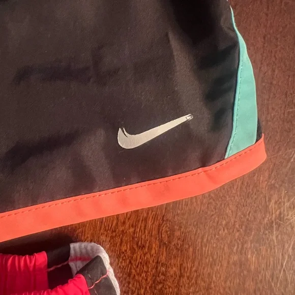 Nike shorts size 2-3 years - Picture 2 of 3